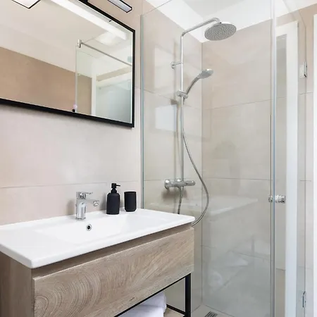Beautiful Home In Zaboric With Sauna Semesterbostad