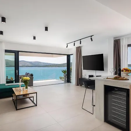 Beautiful Home In Zaboric With Sauna *