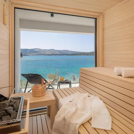 Semesterbostad Beautiful Home In Zaboric With Sauna *
