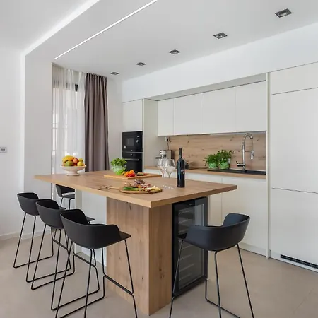 Beautiful Home In Zaboric With Sauna Zaboric